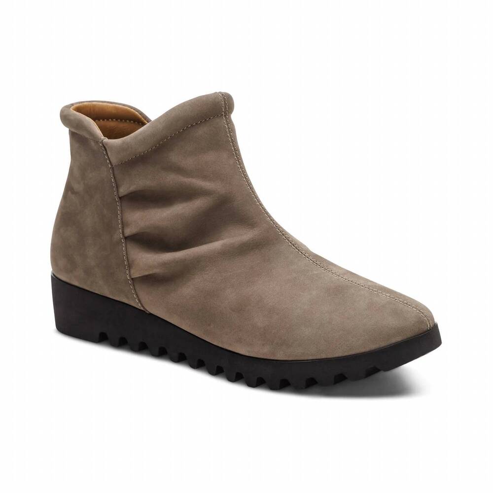 NEW AETREX women's zoey slip on boot in taupe